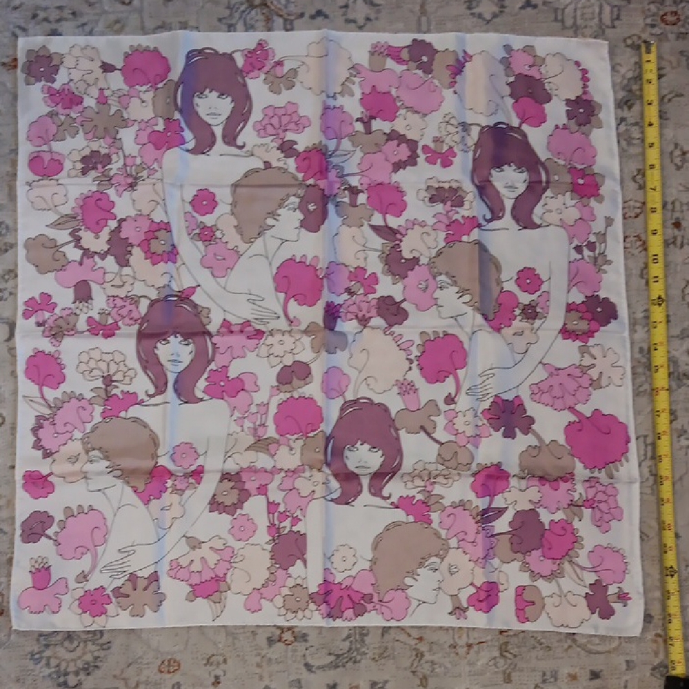 Funky 70s Psuchadelic Floral Hippies Print Scarf with Pink and Purple Accents